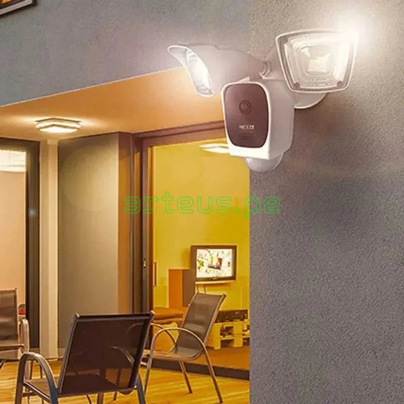 NEXXT SOLUTIONS NHC-F610 Cámara de Seguridad WIFI Con Proyector Activado por Movimiento